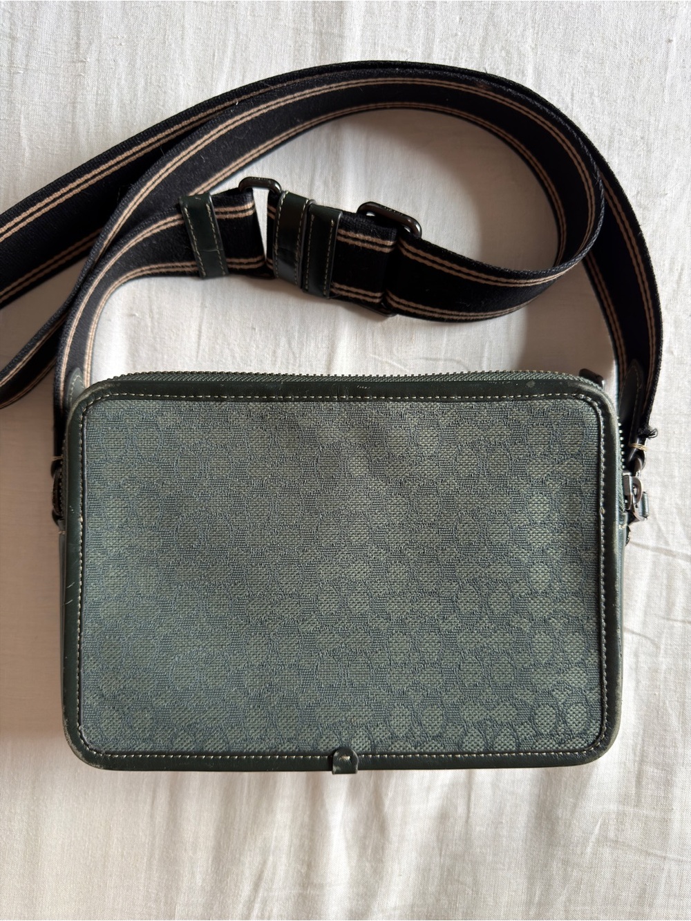 Coach Charter Crossbody 24 Bag - Amazon Green